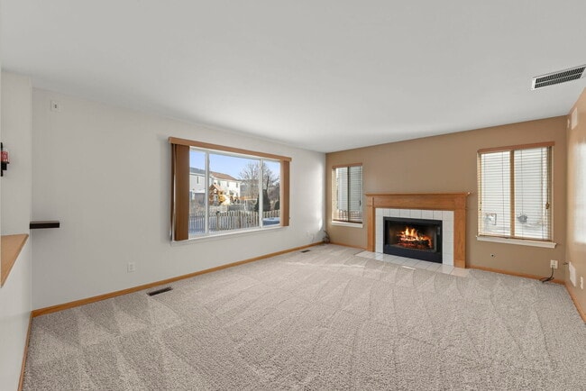 Building Photo - 14215 S Longview Ln