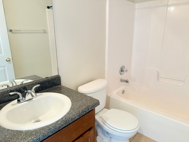 Building Photo - Charming Brick Home - Jaimee's Ridge