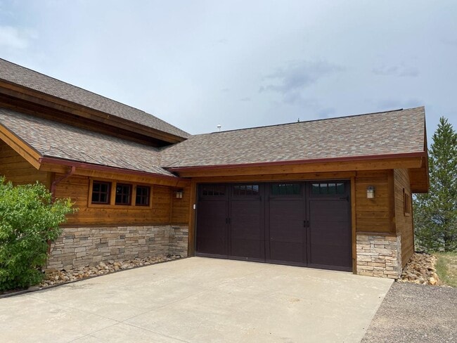 Building Photo - 97 Timberline Dr