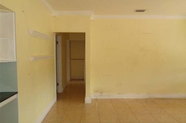 Building Photo - 440 NW 140th St