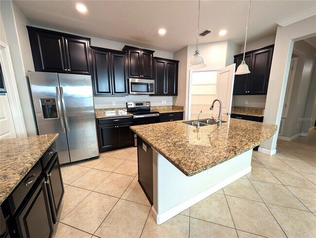 Building Photo - 11024 Little Blue Heron Dr