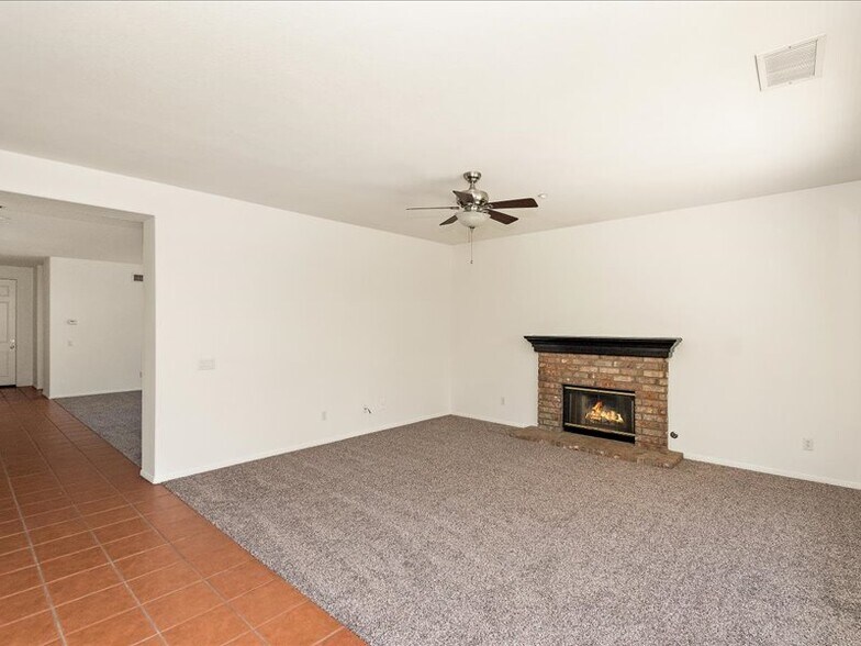 family room - 1586 Silver Cup Ct