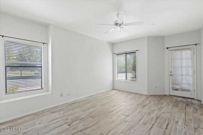 Building Photo - 9600 N 96th St