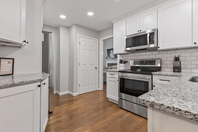 Building Photo - 535 Douthit Ferry Rd