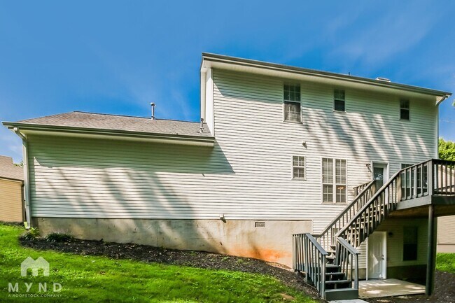 Building Photo - 707 Denver Ct