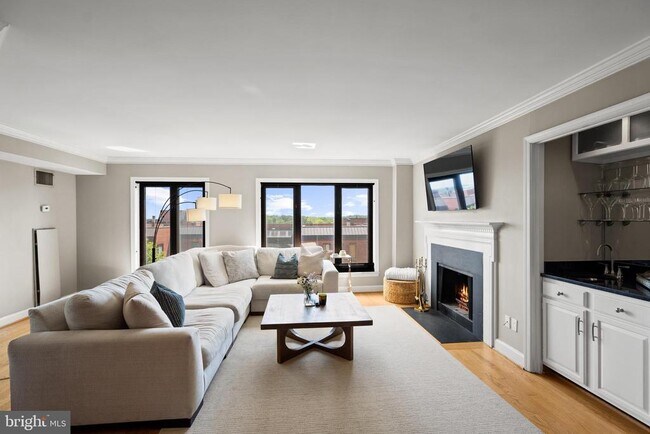 Building Photo - 1080 Wisconsin Ave NW