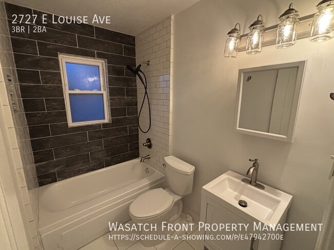 Building Photo - 2727 E Louise Ave