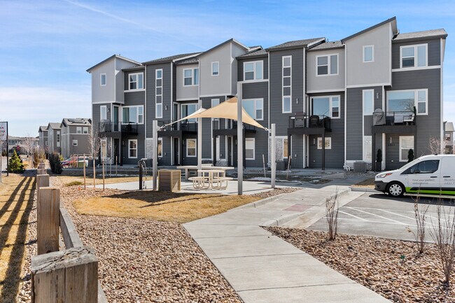 Building Photo - 2849 W 69th Ave