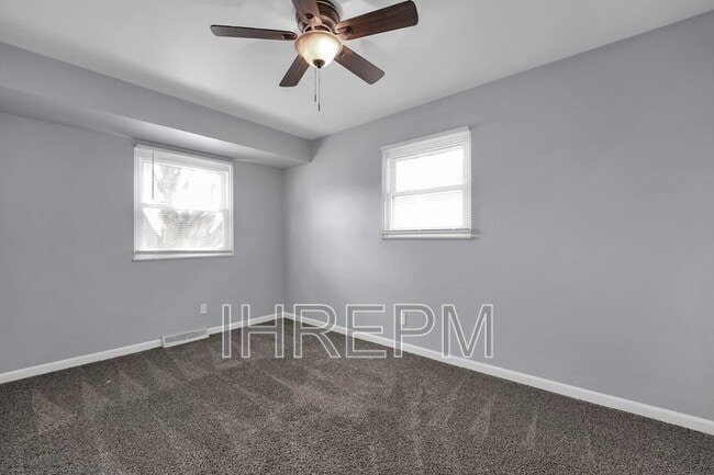 Building Photo - 6295 Faircrest Rd