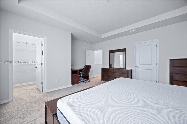 Building Photo - 5180 Eucalyptus Dr