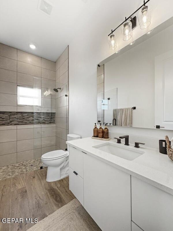 Building Photo - 5636 River Run St