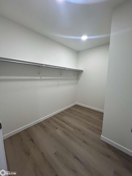 Building Photo - 502 Layne Dr