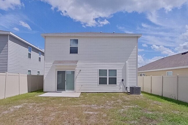 Building Photo - 8650 SW 44th Ct