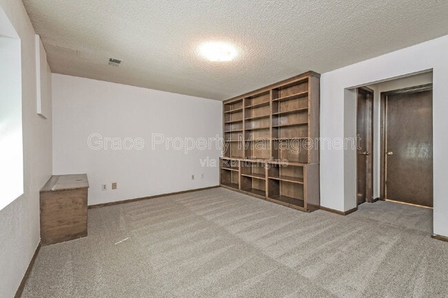 Building Photo - 5863 W Atlantic Pl