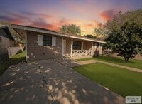 Building Photo - 513 E Monroe Ave