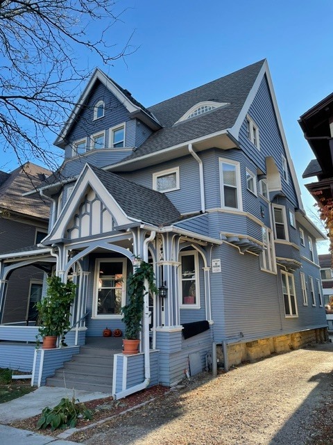 Building Photo - 308 N Carroll St