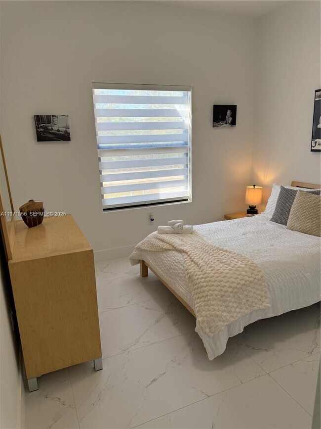 Building Photo - 18 Organ St