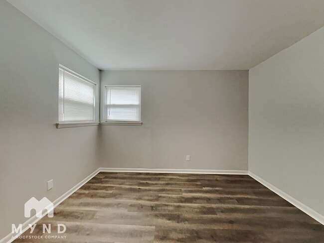 Building Photo - 5244 Greene Ave