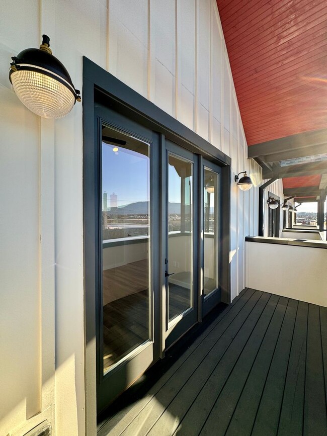 Building Photo - 1857 Zeta Way