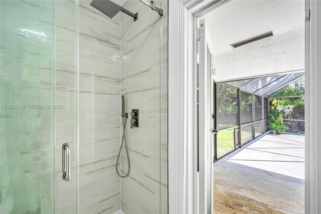 Building Photo - 13100 SW 81st Ave