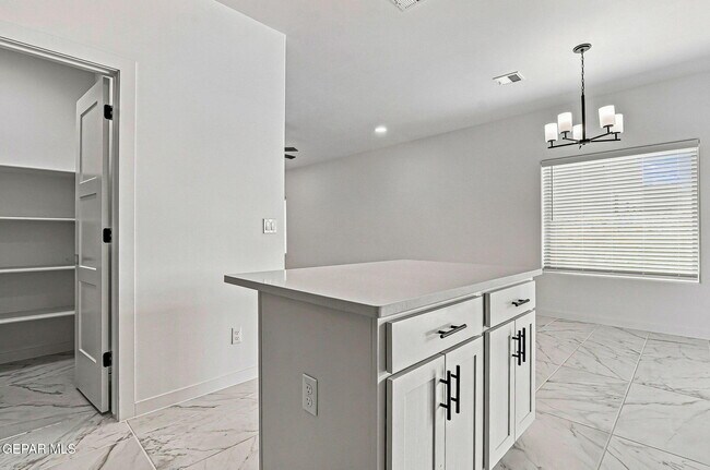Building Photo - 13909 Paseo Perlas Dr