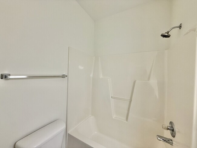 Building Photo - 2608 Broad Oaks Pl