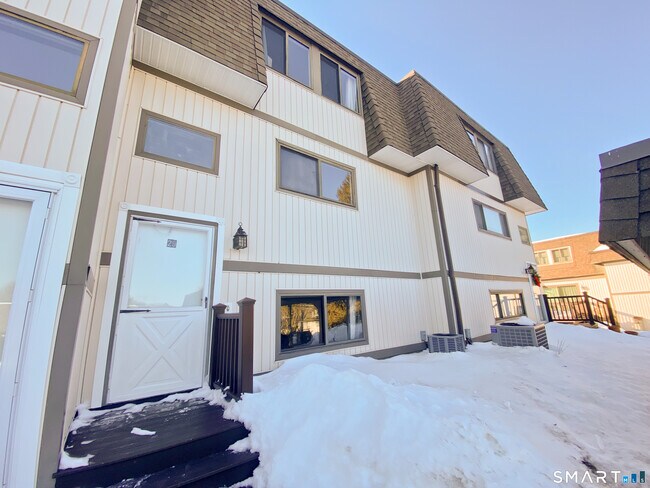 Building Photo - 29 Salmon Run