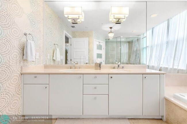 Building Photo - 2110 N Ocean Blvd