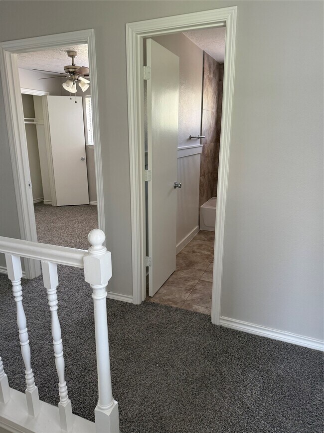 Building Photo - 615 Texas St