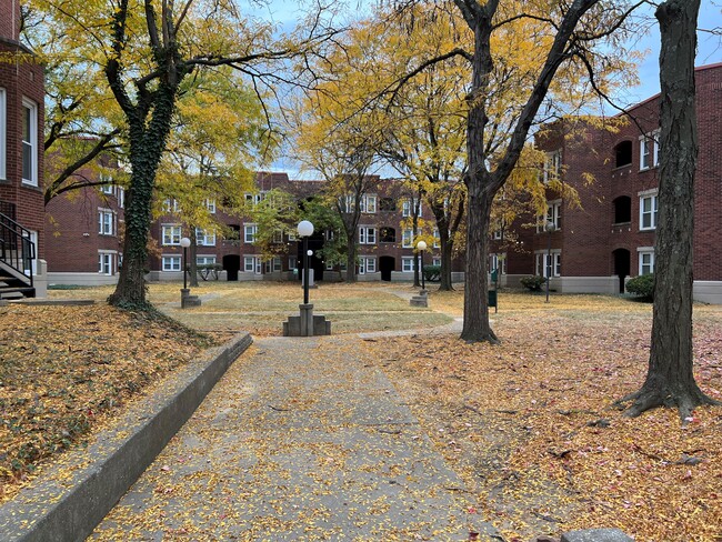 Primary Photo - Station House Apartments