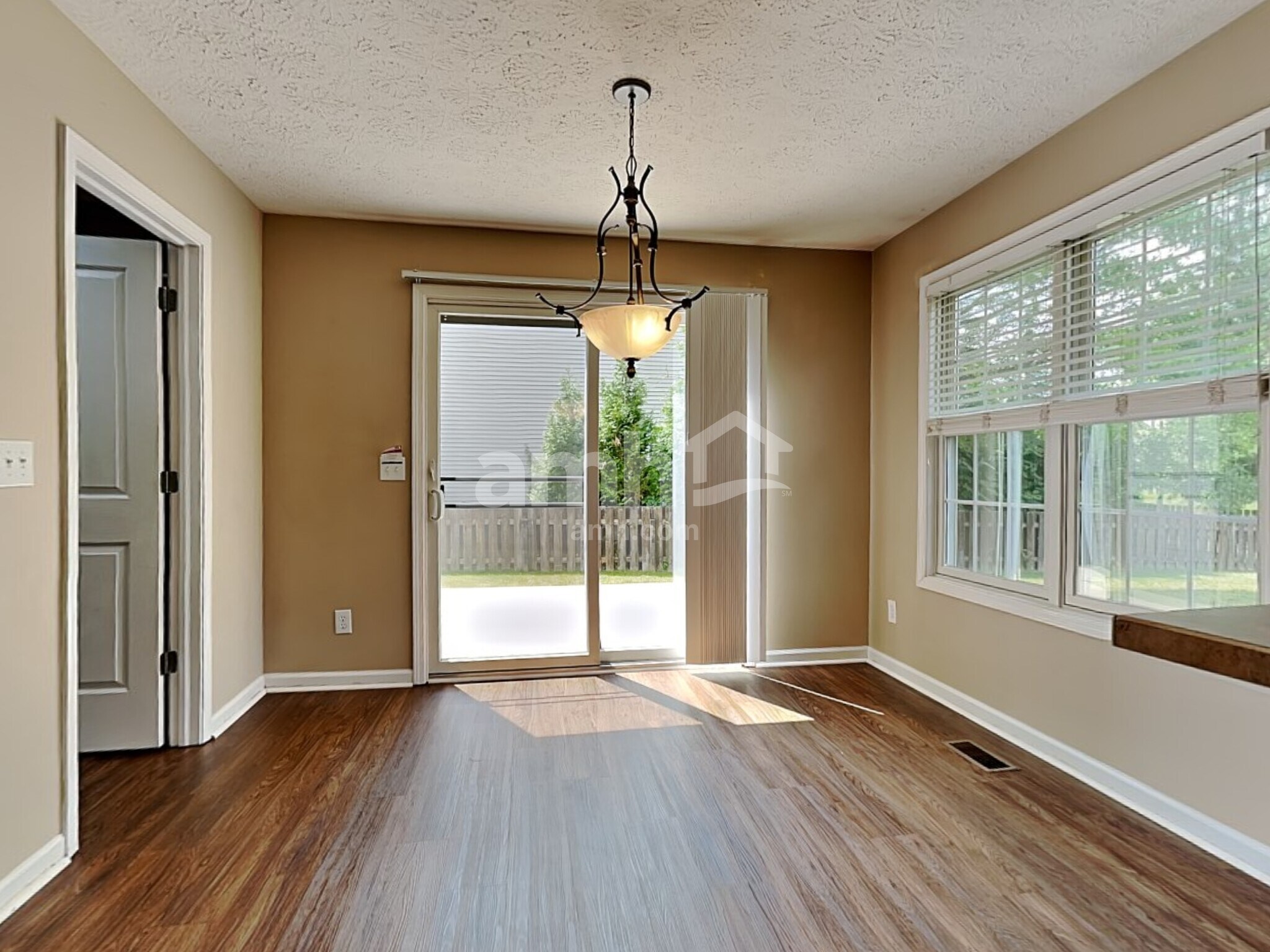 Building Photo - 3810 Brasseur Ln