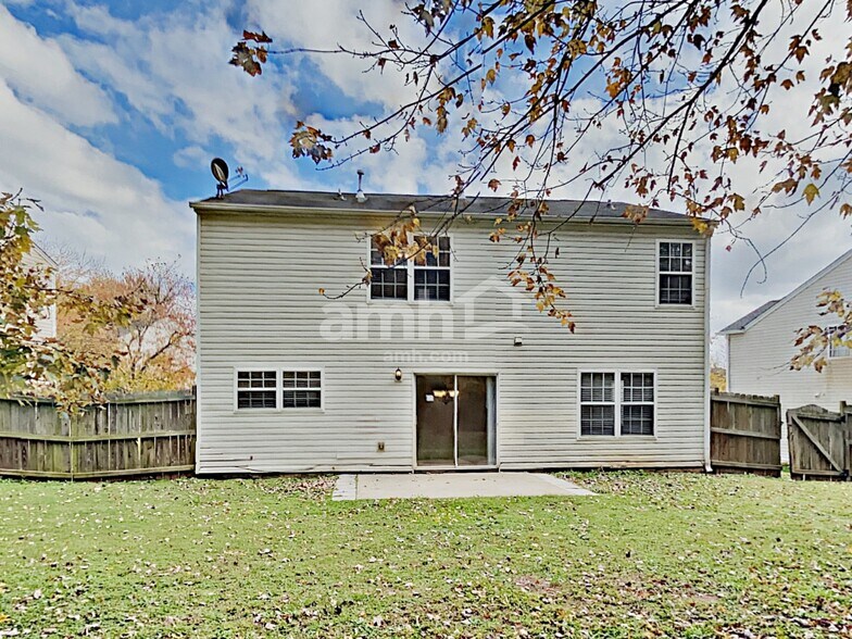 Building Photo - 329 Westminster Dr