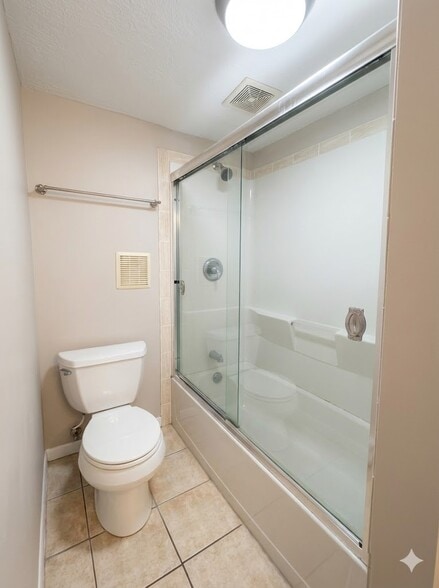 Building Photo - 956 S Lincoln St