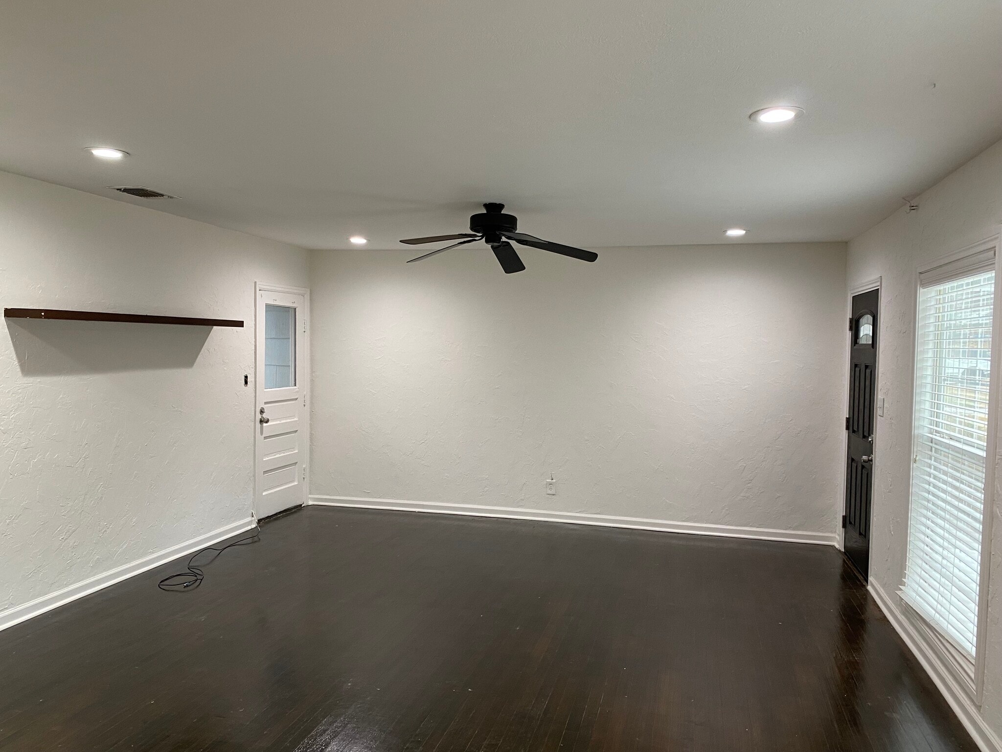 Building Photo - 4217 Donnelly Ave