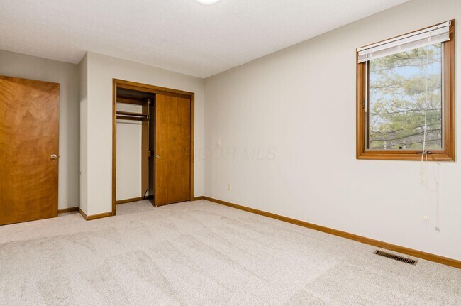 Building Photo - 4841 Dierker Rd