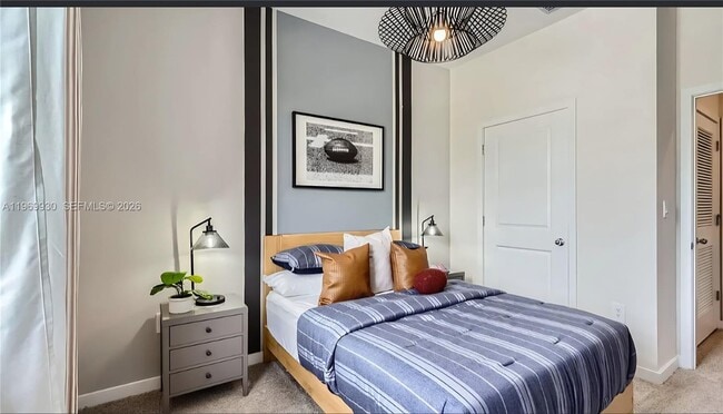 Building Photo - 1114 SW 9th Ave