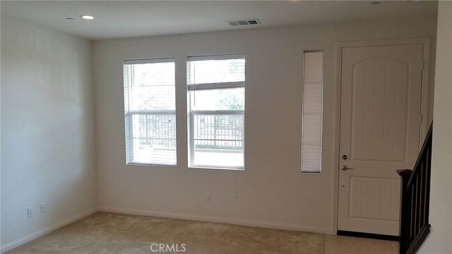 Building Photo - 908 N Acacia Ct