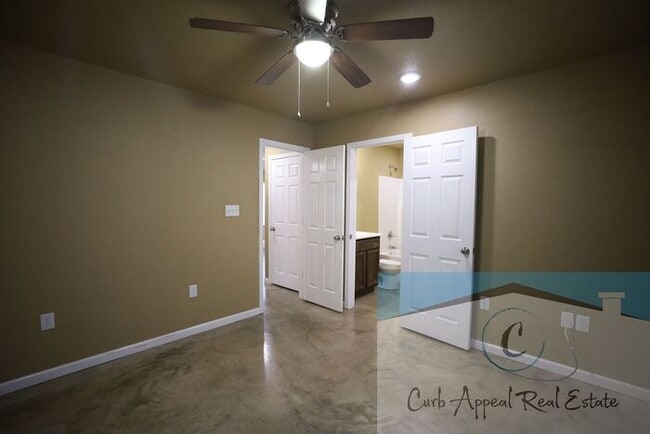 Building Photo - Recently built 2 bed/2 bath apt in Trumann...