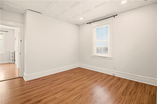 Building Photo - 334 Jastram St