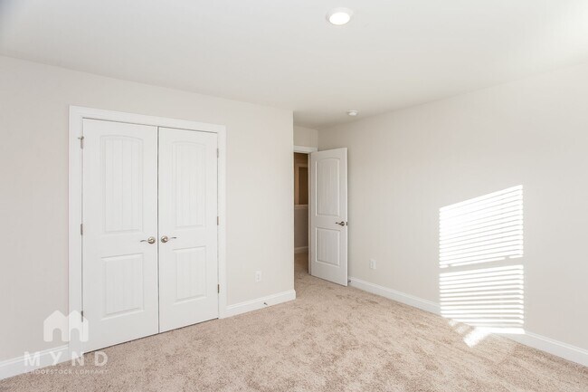 Building Photo - 207 Susannah St