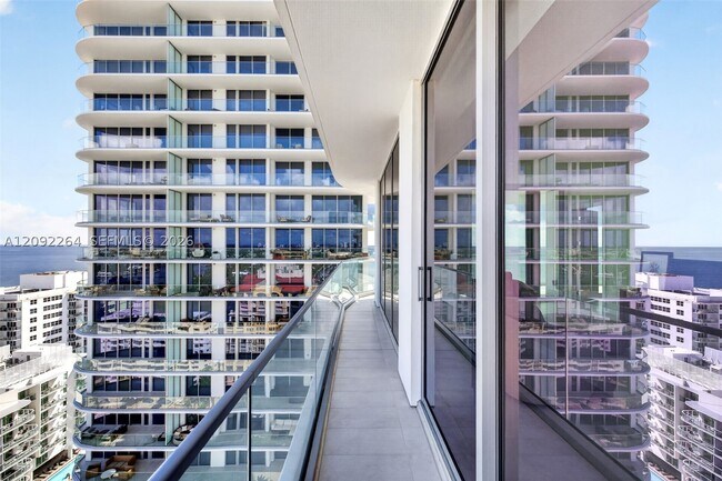 Building Photo - 153 N Seabreeze Blvd