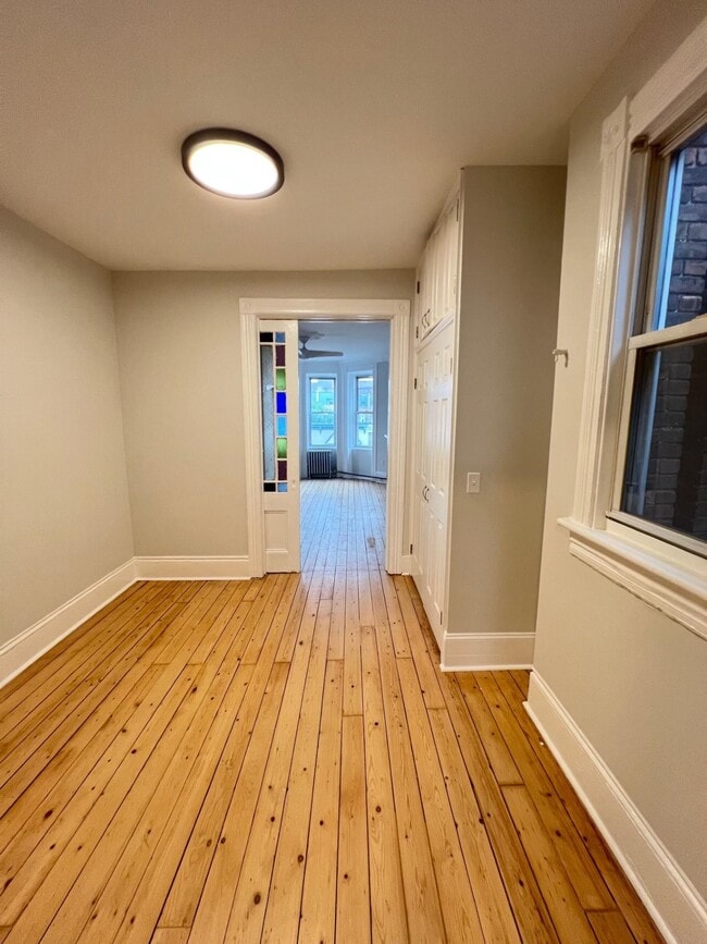 Building Photo - 343 Pavonia Ave