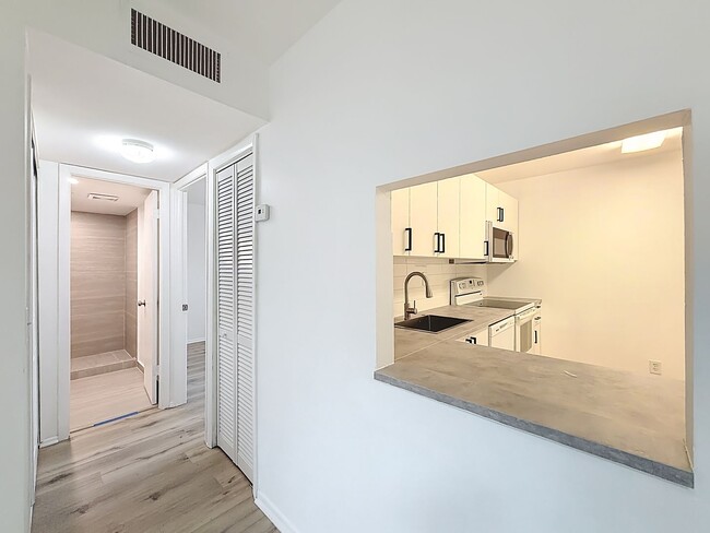 Building Photo - Newly remodeled  2 BEDROOM 2 BATH