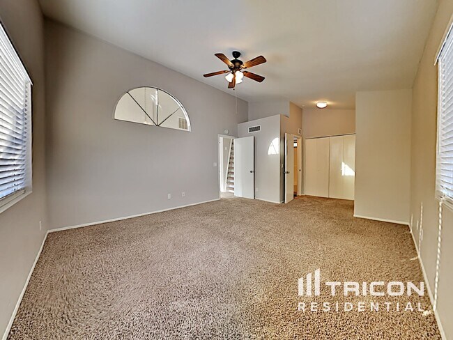 Building Photo - 8127 W Desert Cove Ave