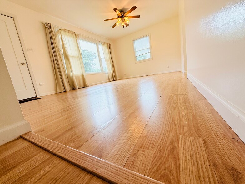 Building Photo - 2904 Stork Ct