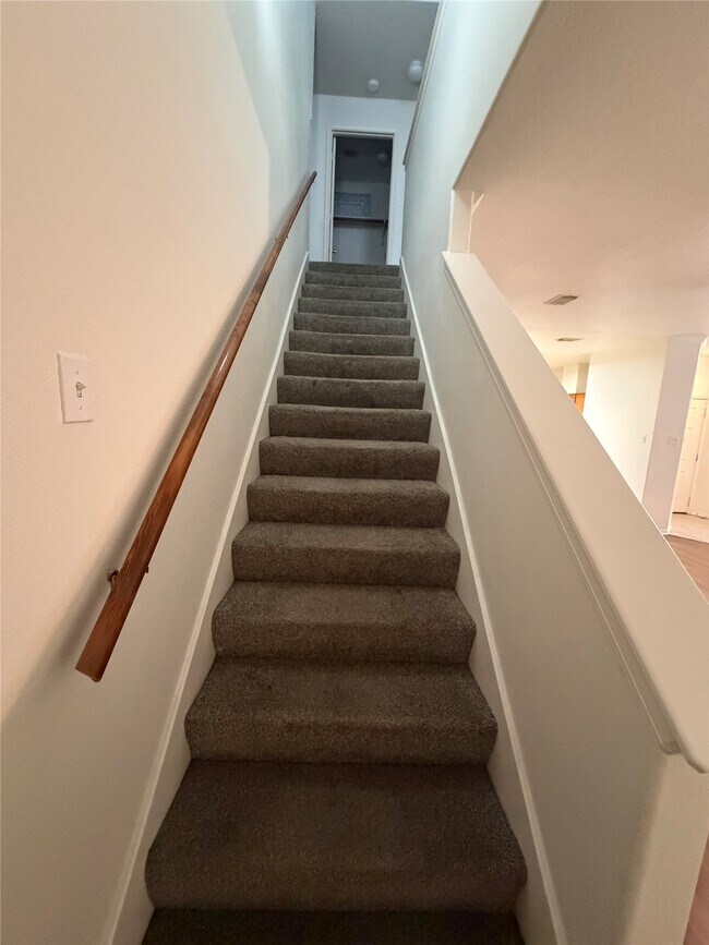 Building Photo - 18506 Carousel Creek Ct