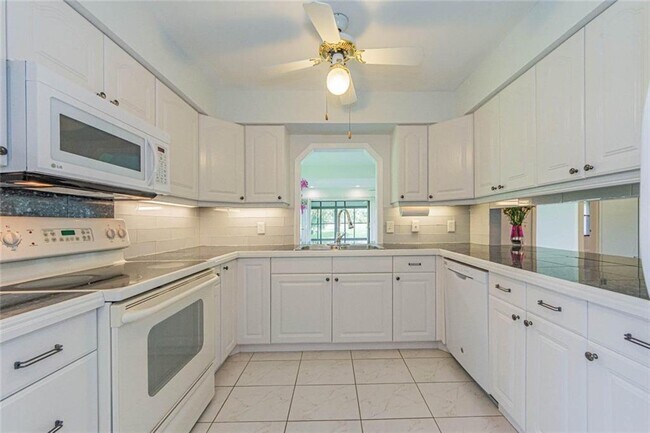 Building Photo - 13257 Touchstone Pl