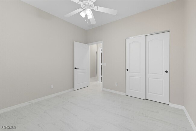 Building Photo - 15560 Laguna Hills Dr