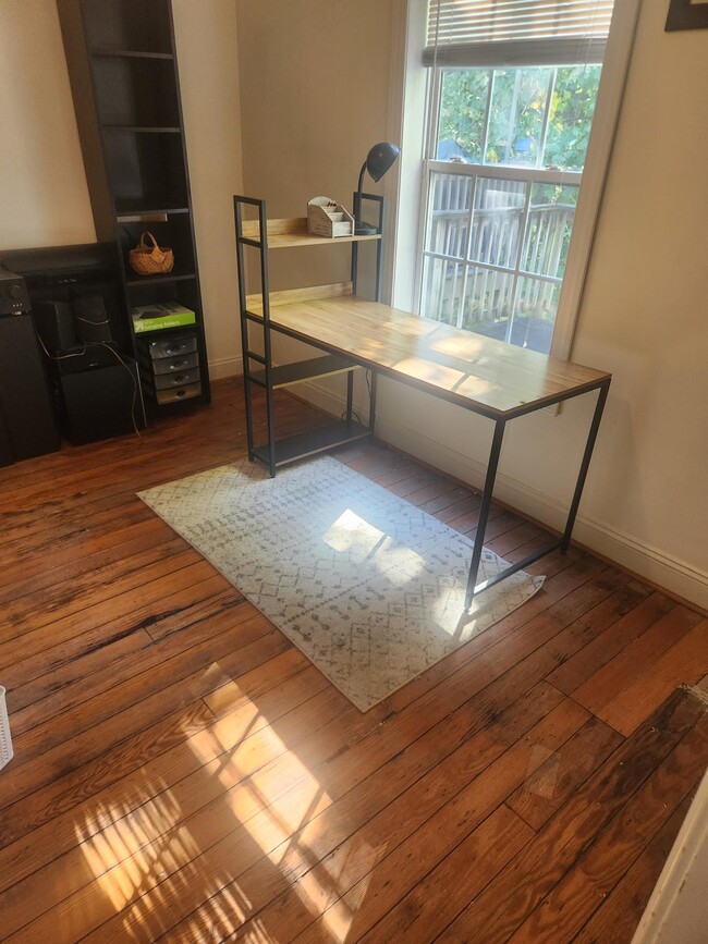 3rd Bedroom/Office - 2111 E Marshall St