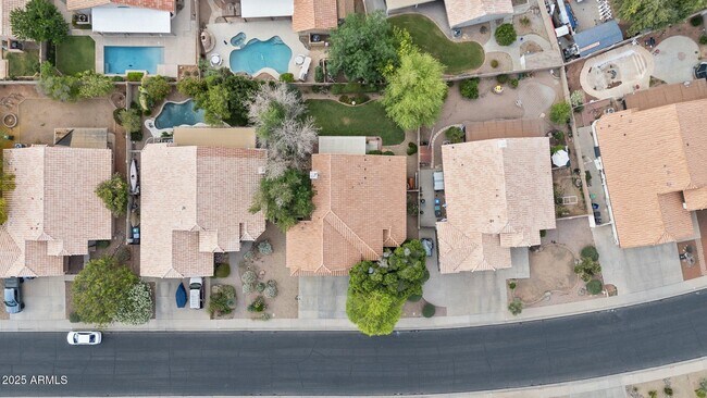 Building Photo - 630 W Navarro Ave